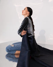 Load image into Gallery viewer, L02