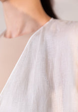 Load image into Gallery viewer, L04